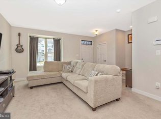 153 Ontario Dr #153, Falling Waters, WV 25419