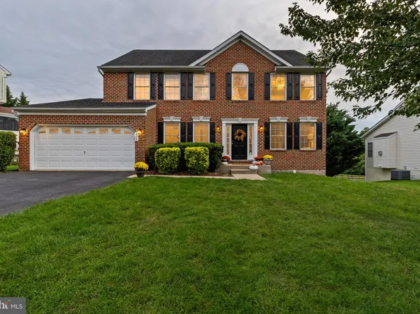 404 Bridlewreath Way, Mount Airy, MD 21771