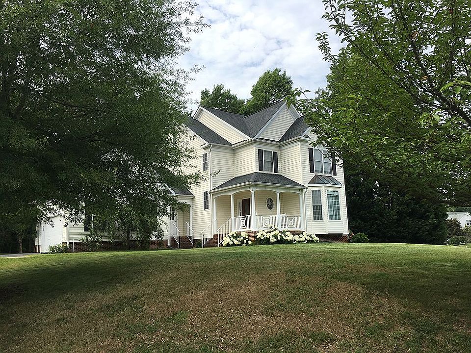 2nd image of 3801 Winding Hollow Dr