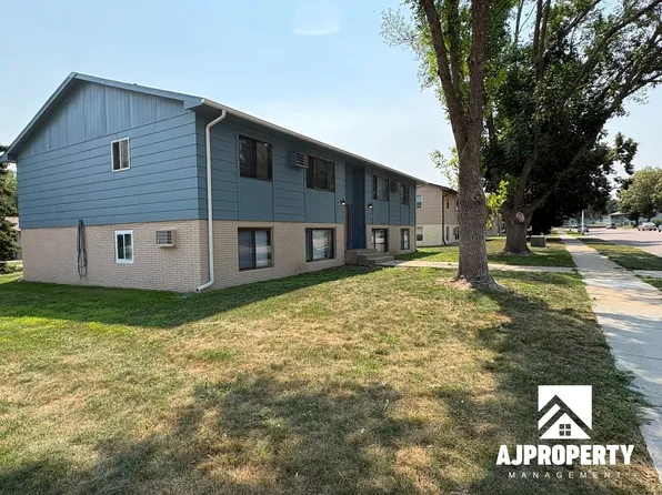 3600 Cathy Ave 4-plex, 3600 S Cathy Ave #3, Sioux Falls, SD 57106