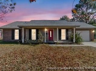 1033 Oakstone Dr, Fayetteville, NC 28314