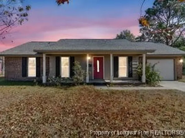 1033 Oakstone Dr, Fayetteville, NC 28314