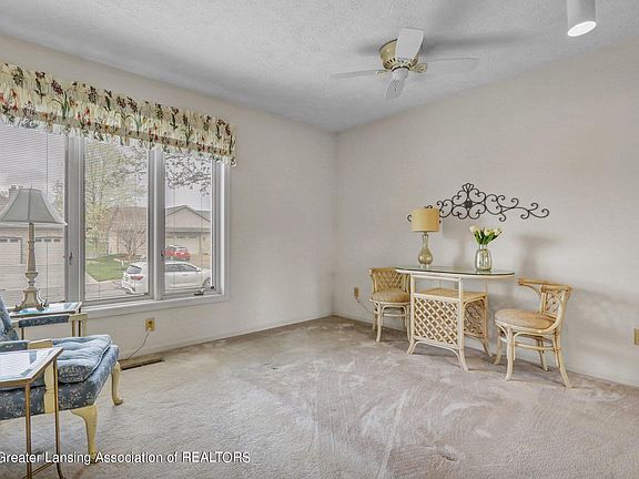 4th image of 3621 Muirfield Dr
