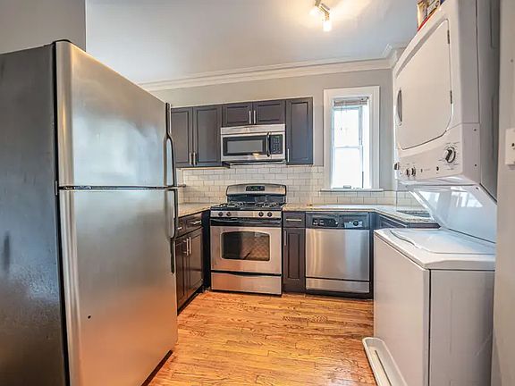 4th image of 4422 McPherson Ave #5