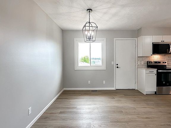 5th image of 4104 N 213th Cir