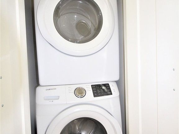 5th image of 1137 Greene Ave #2RR
