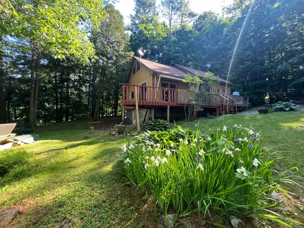 159 N Marrs Point Road, Wales, ME 04280