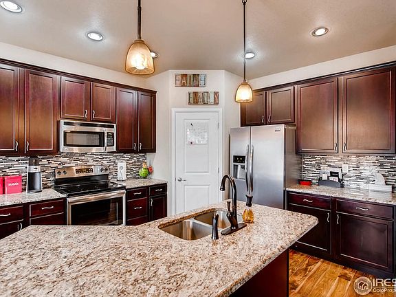 3rd image of 941 Village Dr