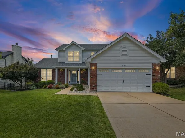 9757 Tesson Creek Estates Dr, Saint Louis, MO 63123