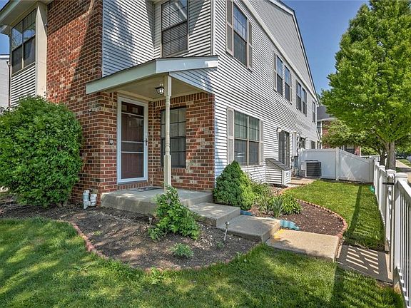 2nd image of 9 Covington Ct #9