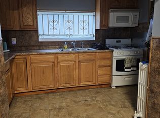 5500 W Thompson St, Philadelphia, PA 19131
