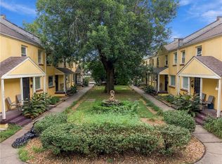 1005 W 38th St, Kansas City, MO 64111