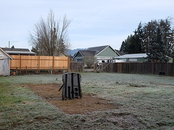 3rd image of 804 W N St #W