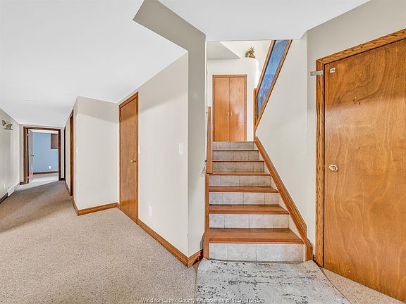 4th image of 43 Sandy Lake Dr