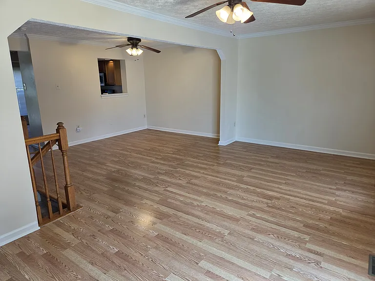 11 Fencerow Ct — Photo 11