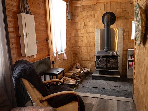 3rd image of 107 Upper Pembroke Rd