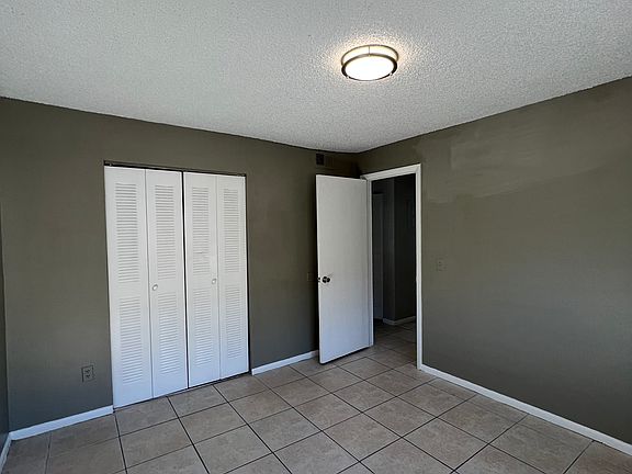 5th image of 707 Michigan Ct APT 3