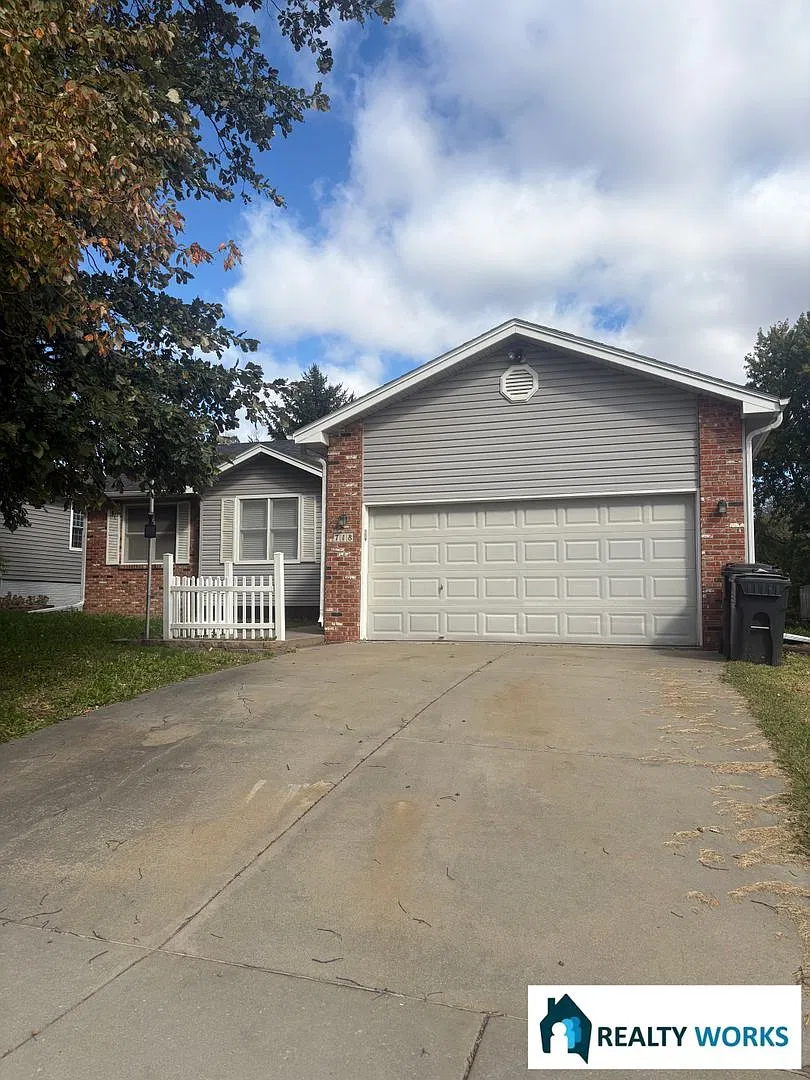Large 3+2 Bedroom house available now! — Photo 1