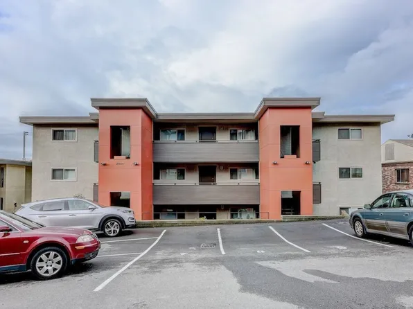Alexandra Apartments