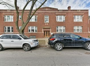 4100 W Henderson St, Chicago, IL 60641