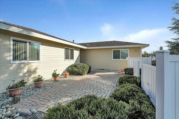 1624 Sausalito Dr — Photo 6