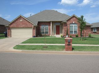 2233 NW 182nd St, Edmond, OK 73012