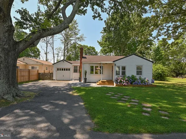 1509 Callaway Dr, Shady Side, MD 20764