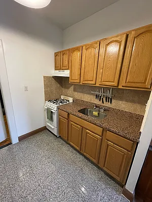 Rented by Keller Williams NYC | media 20