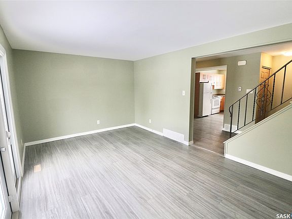 4th image of 35 Mackenzie Way
