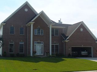 61 Ashworth Ct, Amherst, NY 14228