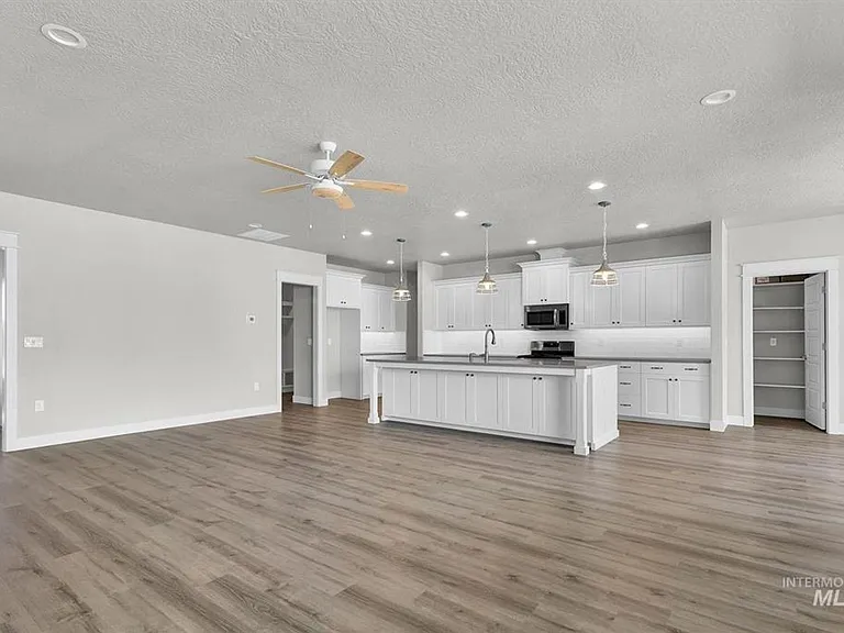4444 E Wedge St — Photo 6