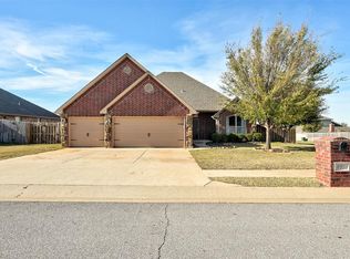4909 Champlain Pl, Edmond, OK 73025