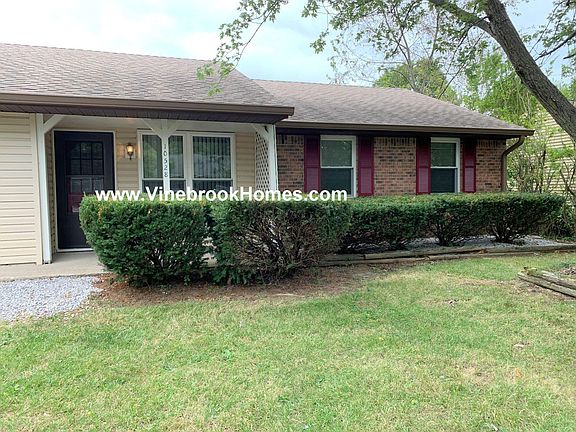 2nd image of 10528 E Folsom Dr