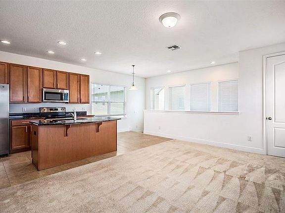 4th image of 13455 Doisy St