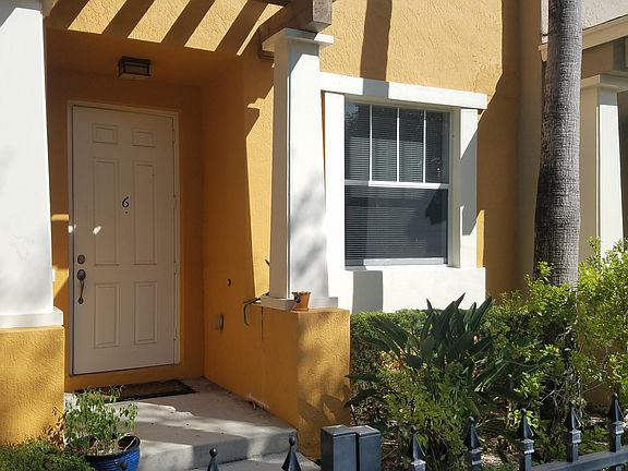 2nd image of 750 Millbrae Ct Unit 6