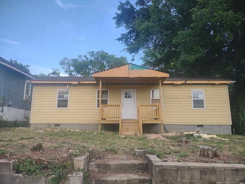 1st image of 3817 Lake St
