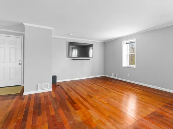 238 Oriskany Blvd, Whitesboro, NY