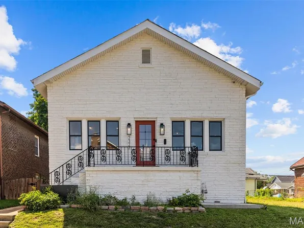 2323 Macklind Ave, Saint Louis, MO 63110