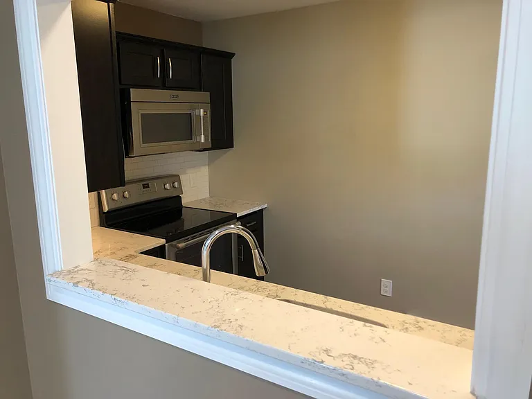 30 Ledgewood Dr #3 — Photo 10