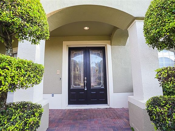 2nd image of 10012 Chardonnay Dr