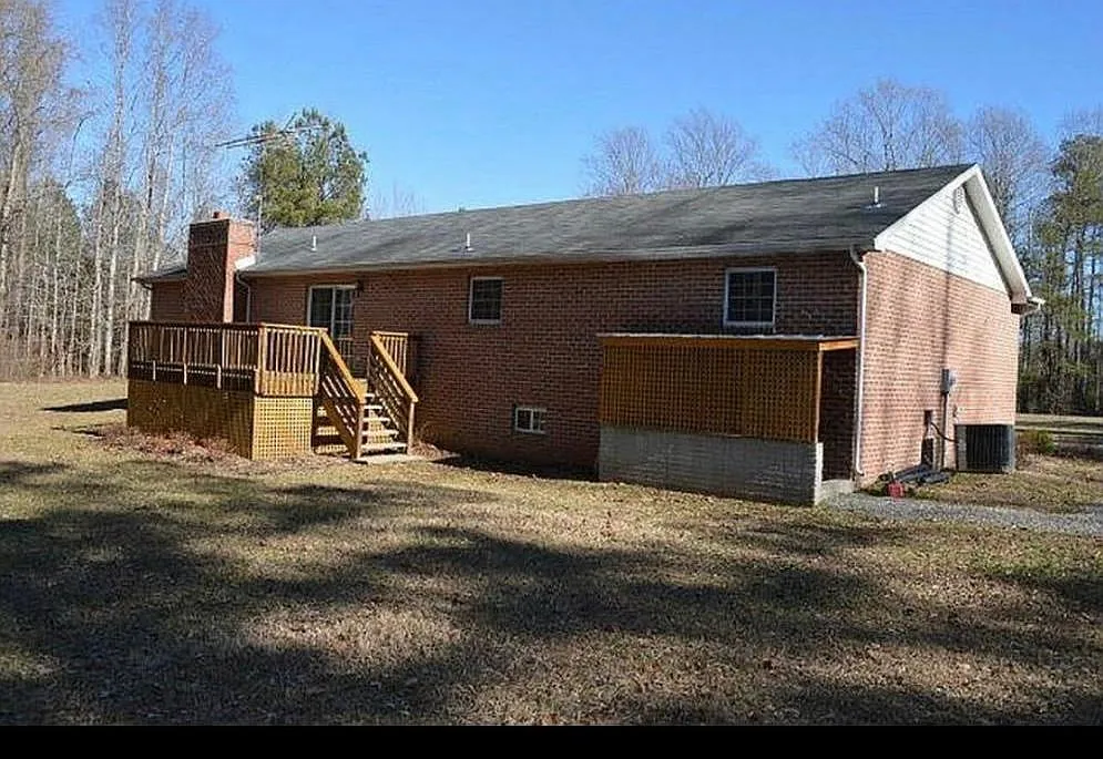 Building Photo - Knights Landing Dr