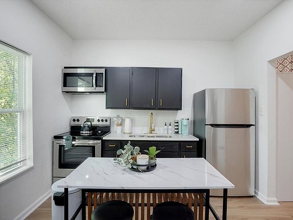 3rd image of 5624 Eastside Ave #5