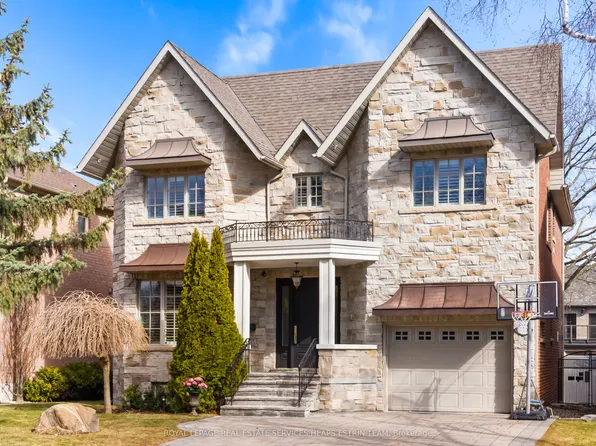 110 Joicey Blvd, Toronto, ON M5M 2T6