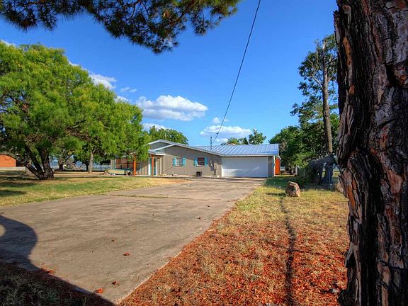 2nd image of 1900 County Road 128