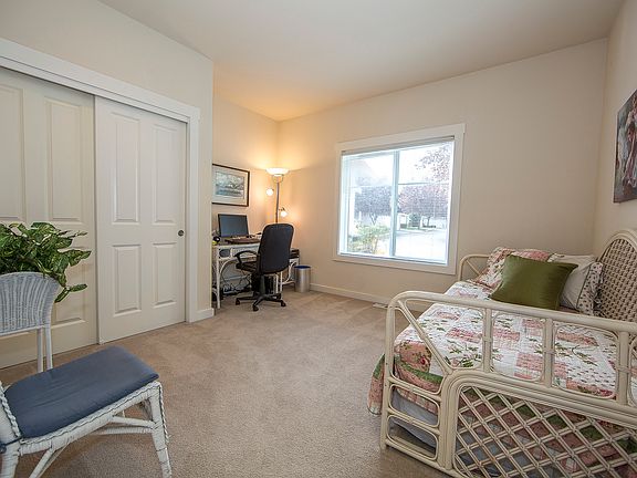 4th image of 7797 NE 122nd Ln
