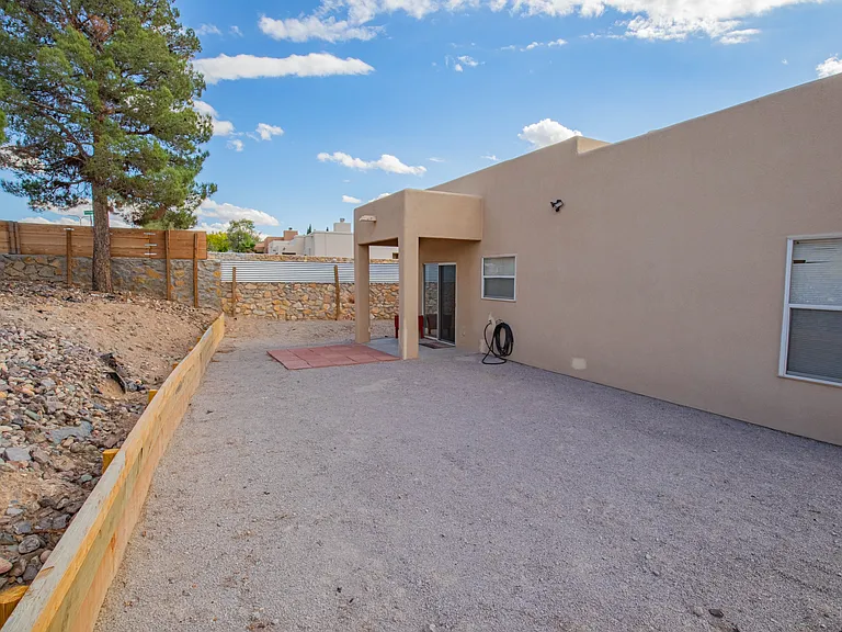 2656 Bearcat Dr — Photo 18
