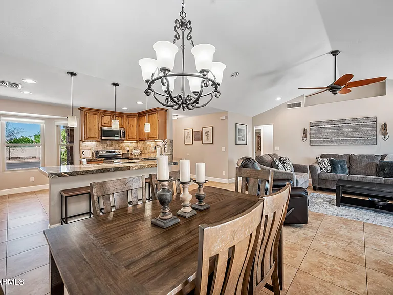 3659 W Elgin St — Photo 24