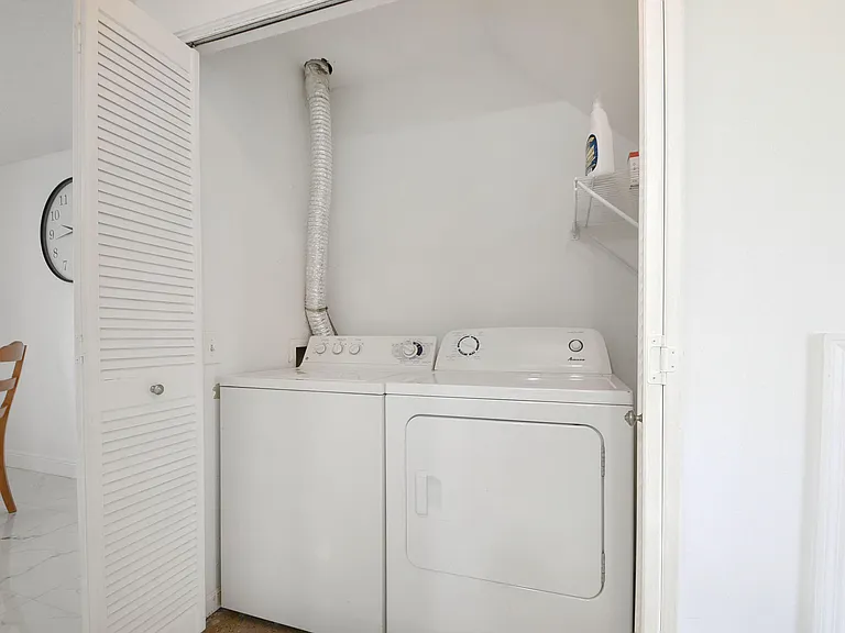 11862 Brier Patch Ct E — Photo 16