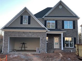 702 Beckwith Dr, Greensboro, NC 27410