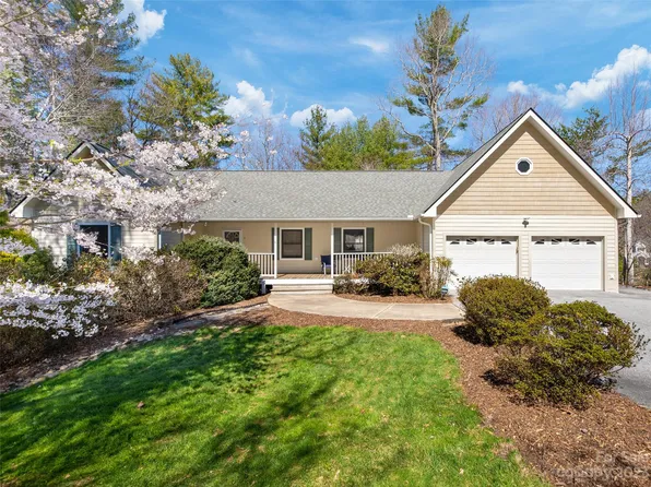 11 Madelyn Ln, Fairview, NC 28730